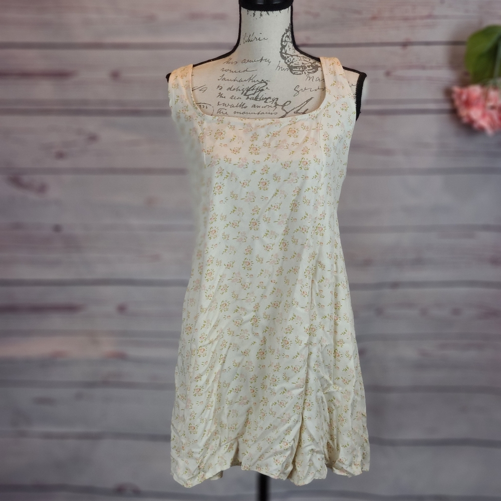 Urban Outfitters Floral Dress - Picture 1 of 6